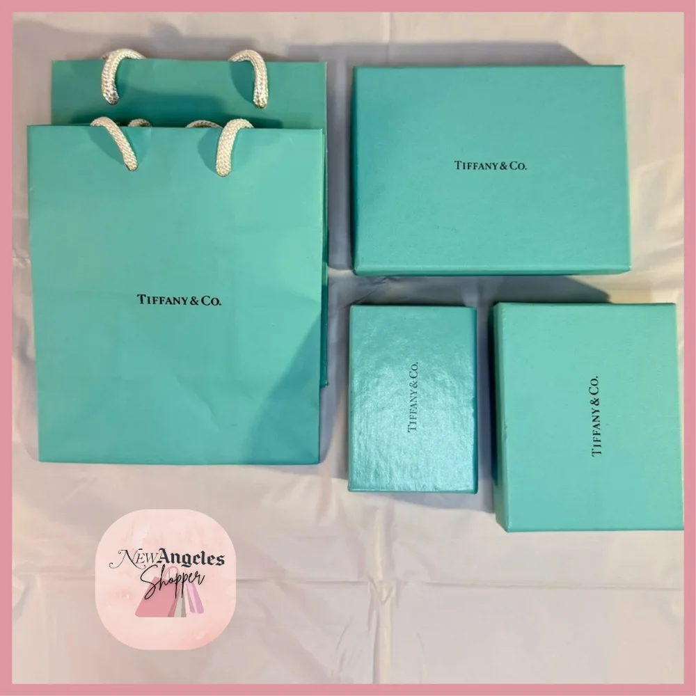 Tiffany & Co. 🩵 Small Gift Boxes & Jewelery Bags